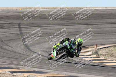 media/Jan-15-2026-Racers Edge (Thu) [[dfebeb70ab]]/3-B Group/Session 2 (Bowl Exit)/